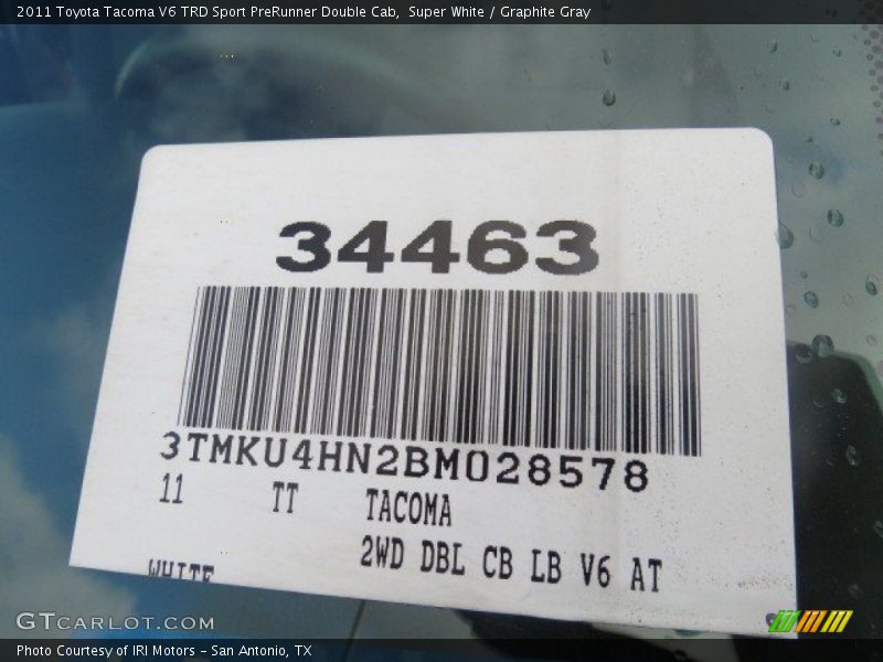 Super White / Graphite Gray 2011 Toyota Tacoma V6 TRD Sport PreRunner Double Cab