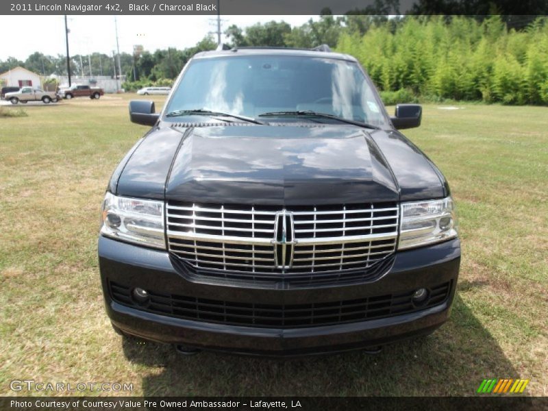 Black / Charcoal Black 2011 Lincoln Navigator 4x2