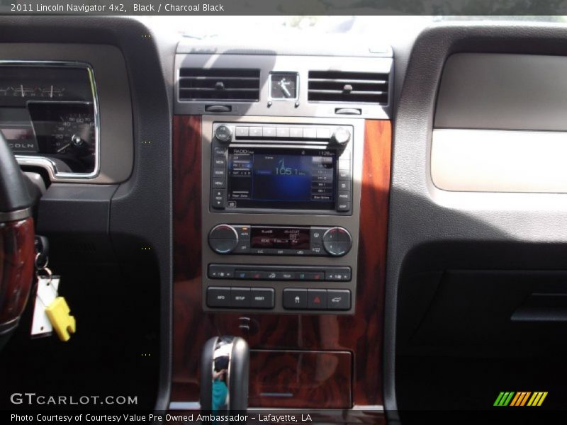 Black / Charcoal Black 2011 Lincoln Navigator 4x2