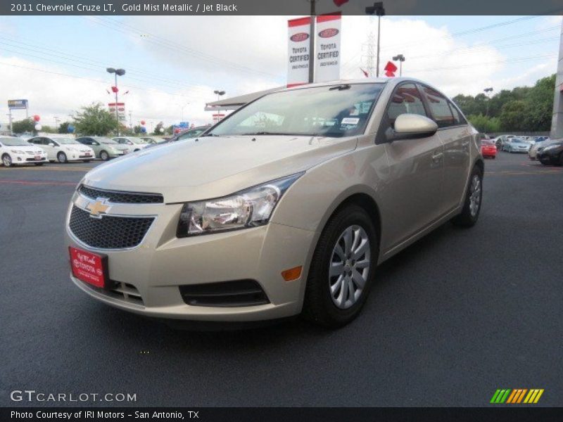 Gold Mist Metallic / Jet Black 2011 Chevrolet Cruze LT