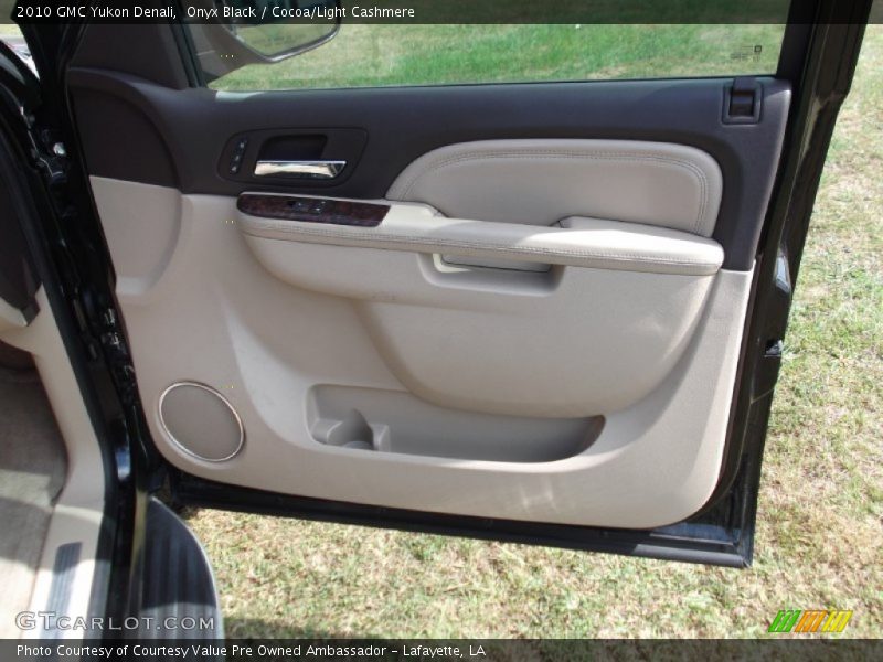 Onyx Black / Cocoa/Light Cashmere 2010 GMC Yukon Denali