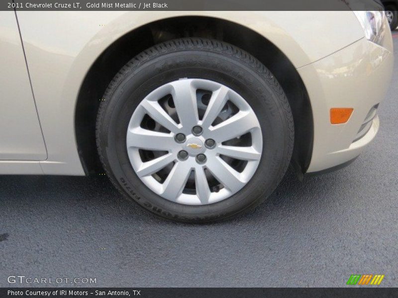 Gold Mist Metallic / Jet Black 2011 Chevrolet Cruze LT
