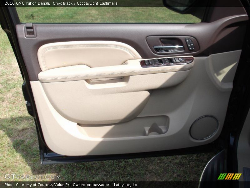 Onyx Black / Cocoa/Light Cashmere 2010 GMC Yukon Denali