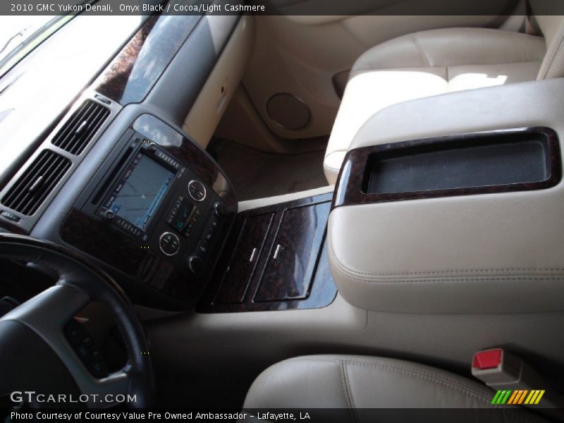 Onyx Black / Cocoa/Light Cashmere 2010 GMC Yukon Denali