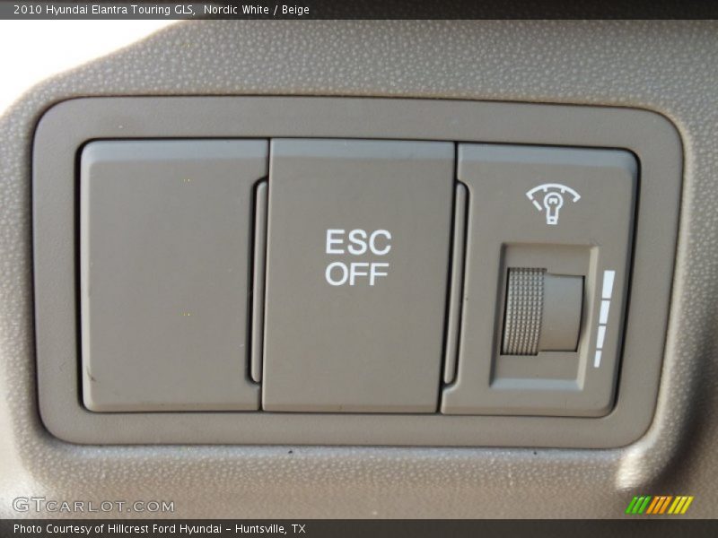 Nordic White / Beige 2010 Hyundai Elantra Touring GLS
