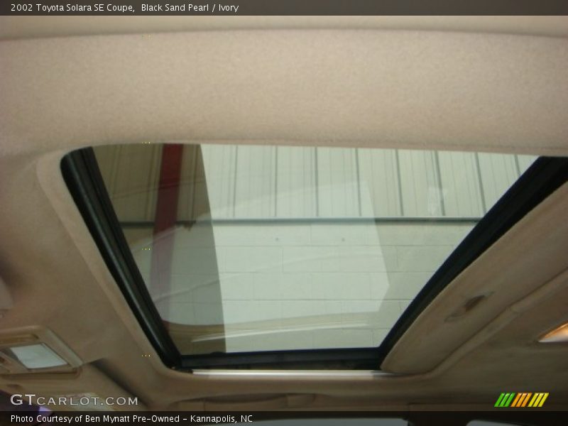 Black Sand Pearl / Ivory 2002 Toyota Solara SE Coupe