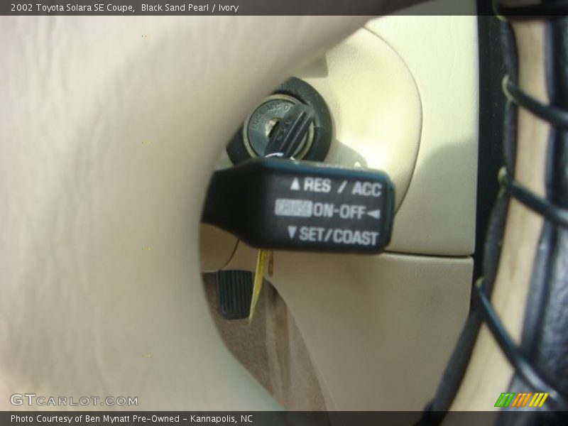 Black Sand Pearl / Ivory 2002 Toyota Solara SE Coupe