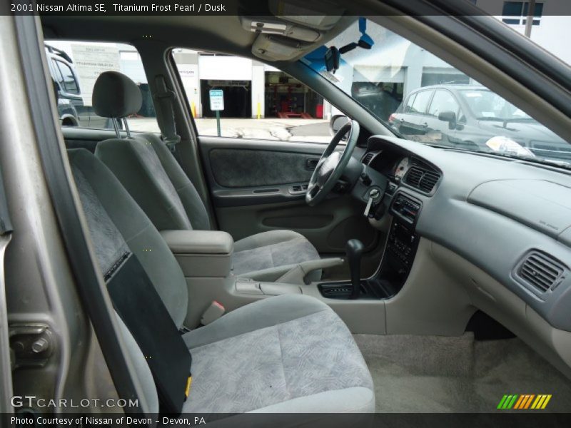 Titanium Frost Pearl / Dusk 2001 Nissan Altima SE