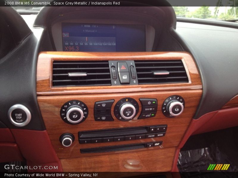 Controls of 2008 M6 Convertible