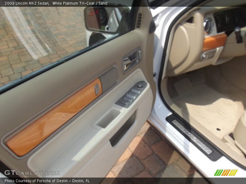 White Platinum Tri-Coat / Sand 2009 Lincoln MKZ Sedan