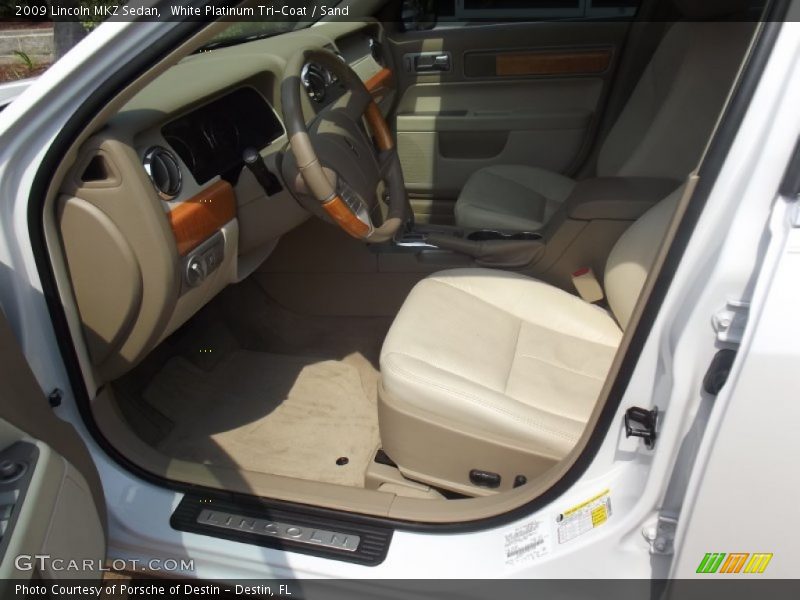 White Platinum Tri-Coat / Sand 2009 Lincoln MKZ Sedan