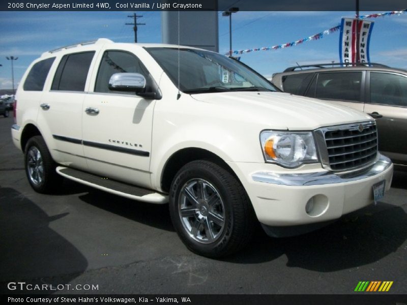 Cool Vanilla / Light Graystone 2008 Chrysler Aspen Limited 4WD