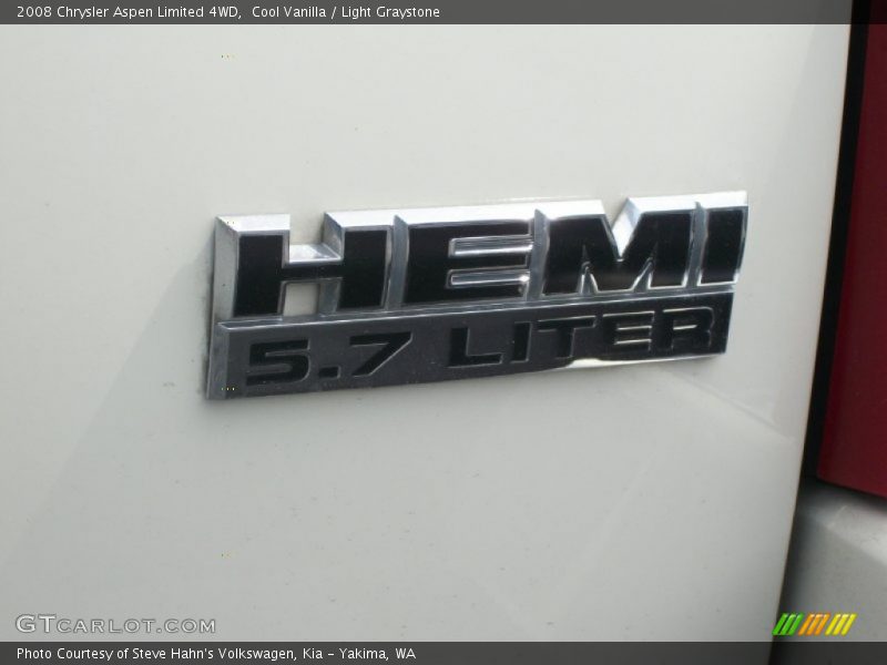 Cool Vanilla / Light Graystone 2008 Chrysler Aspen Limited 4WD