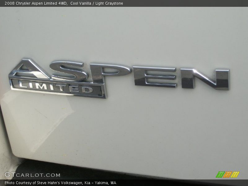 Cool Vanilla / Light Graystone 2008 Chrysler Aspen Limited 4WD