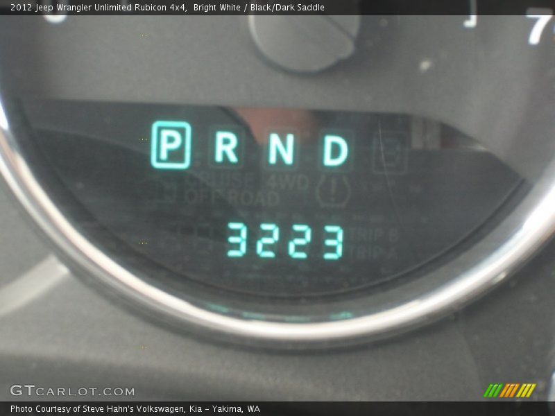 Bright White / Black/Dark Saddle 2012 Jeep Wrangler Unlimited Rubicon 4x4