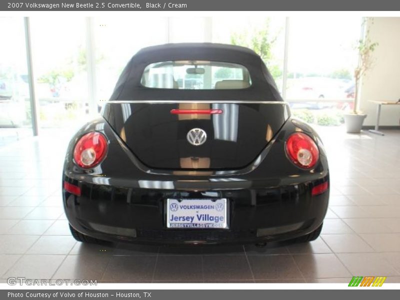 Black / Cream 2007 Volkswagen New Beetle 2.5 Convertible