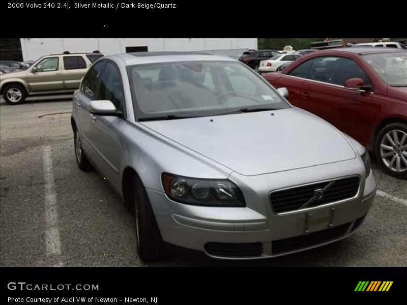 Silver Metallic / Dark Beige/Quartz 2006 Volvo S40 2.4i