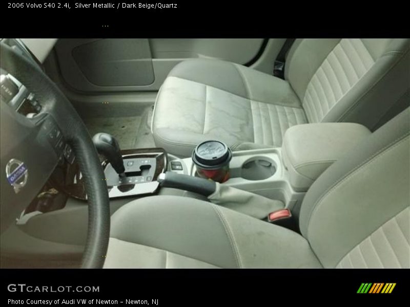 Silver Metallic / Dark Beige/Quartz 2006 Volvo S40 2.4i