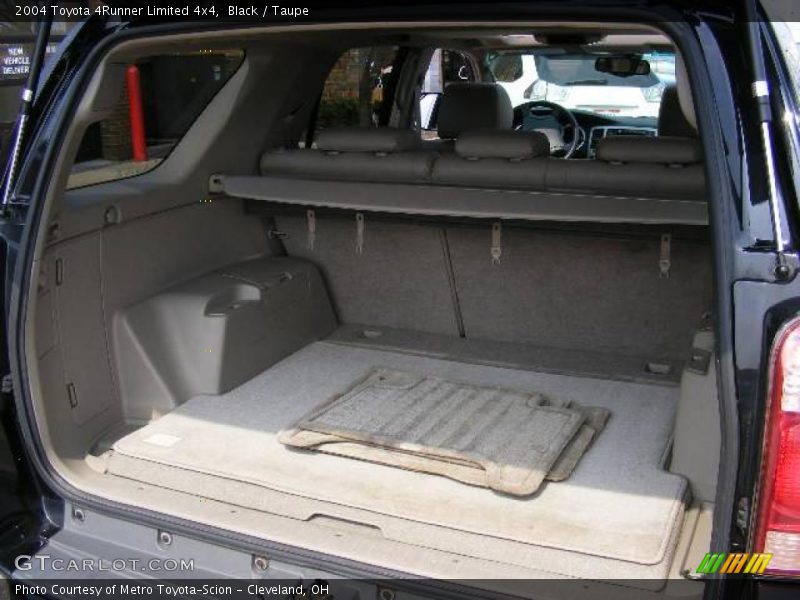 Black / Taupe 2004 Toyota 4Runner Limited 4x4