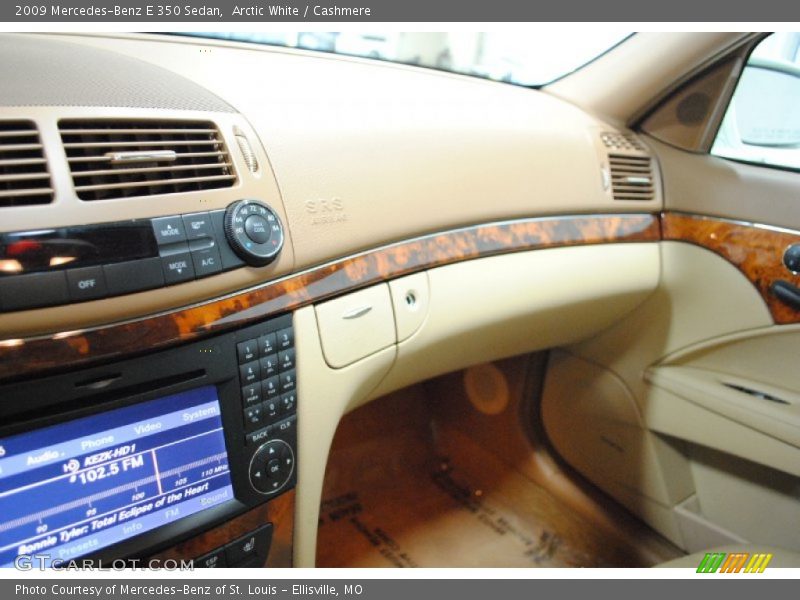 Arctic White / Cashmere 2009 Mercedes-Benz E 350 Sedan