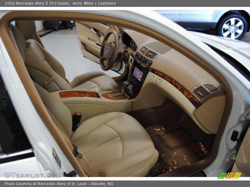 Arctic White / Cashmere 2009 Mercedes-Benz E 350 Sedan