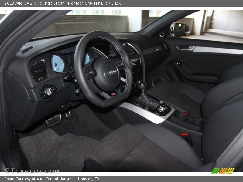  2013 S4 3.0T quattro Sedan Black Interior