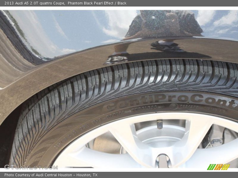 Phantom Black Pearl Effect / Black 2013 Audi A5 2.0T quattro Coupe