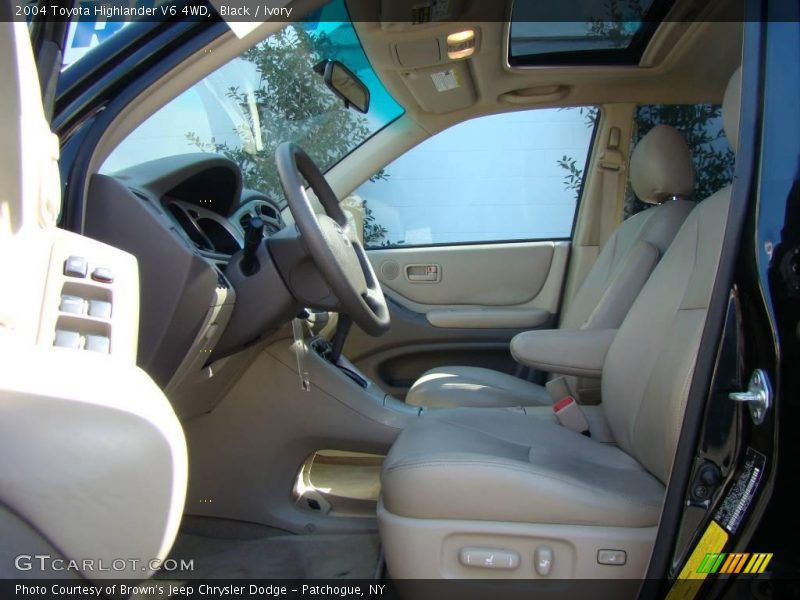 Black / Ivory 2004 Toyota Highlander V6 4WD