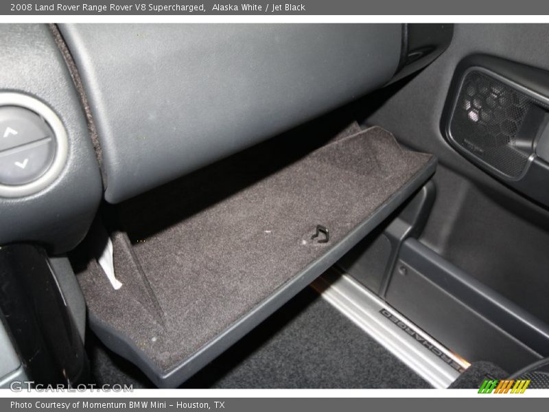 Alaska White / Jet Black 2008 Land Rover Range Rover V8 Supercharged