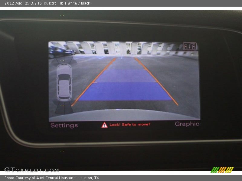 Ibis White / Black 2012 Audi Q5 3.2 FSI quattro