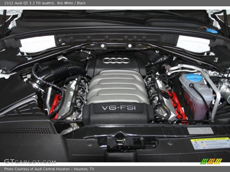 Ibis White / Black 2012 Audi Q5 3.2 FSI quattro