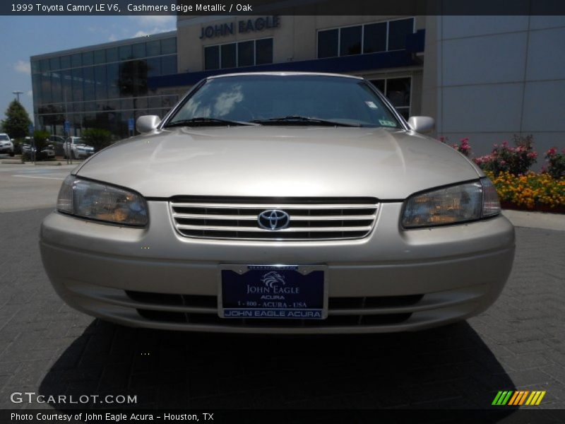 Cashmere Beige Metallic / Oak 1999 Toyota Camry LE V6