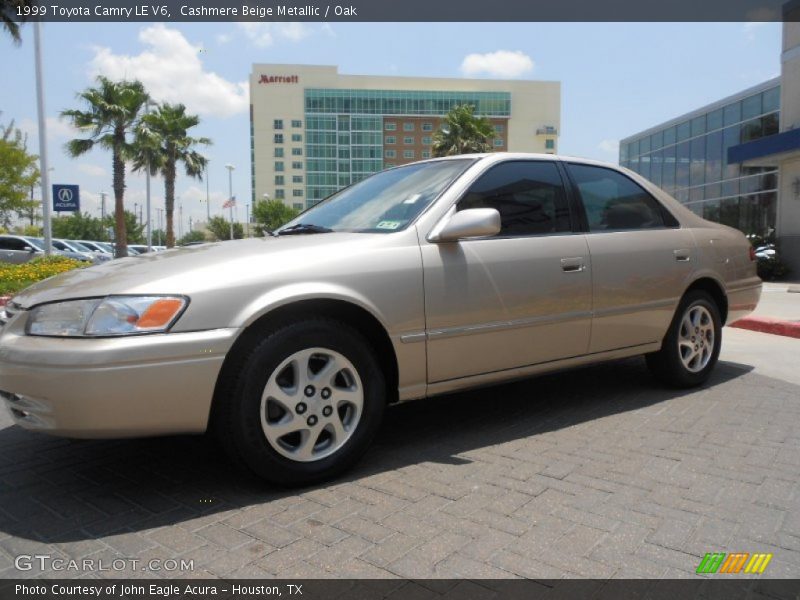 Cashmere Beige Metallic / Oak 1999 Toyota Camry LE V6