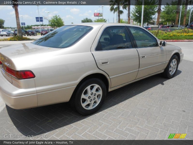 Cashmere Beige Metallic / Oak 1999 Toyota Camry LE V6