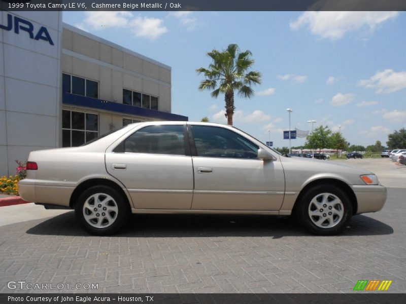 Cashmere Beige Metallic / Oak 1999 Toyota Camry LE V6