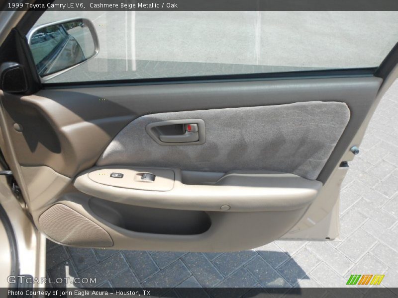 Cashmere Beige Metallic / Oak 1999 Toyota Camry LE V6