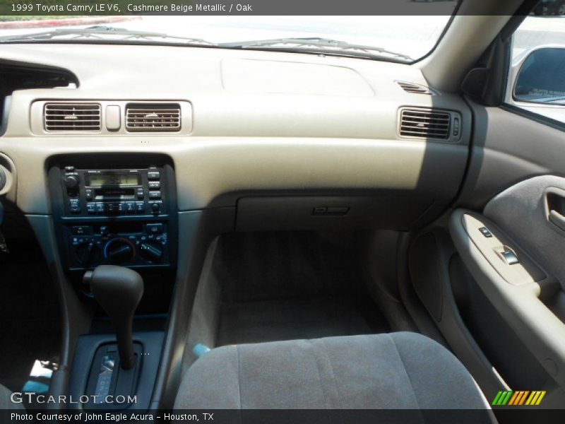 Cashmere Beige Metallic / Oak 1999 Toyota Camry LE V6