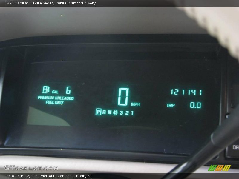 White Diamond / Ivory 1995 Cadillac DeVille Sedan