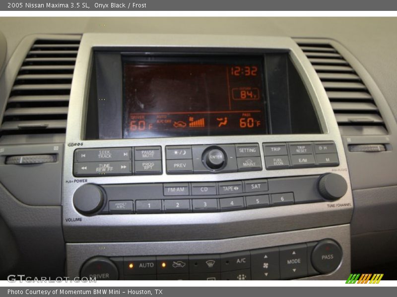 Onyx Black / Frost 2005 Nissan Maxima 3.5 SL