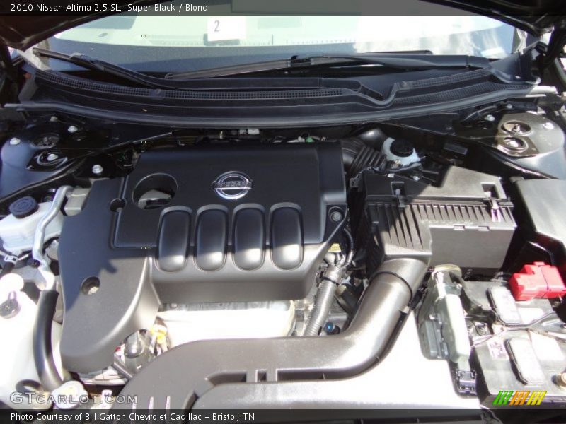 Super Black / Blond 2010 Nissan Altima 2.5 SL