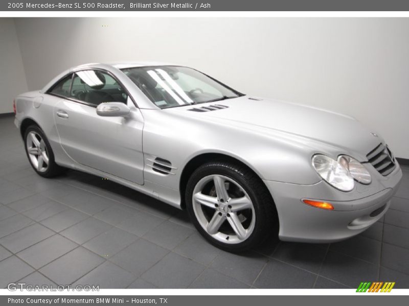 Front 3/4 View of 2005 SL 500 Roadster