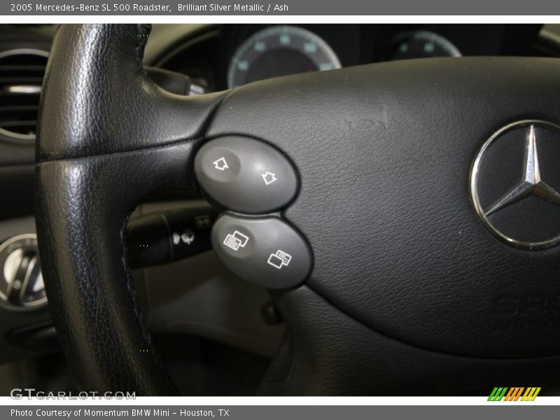 Controls of 2005 SL 500 Roadster