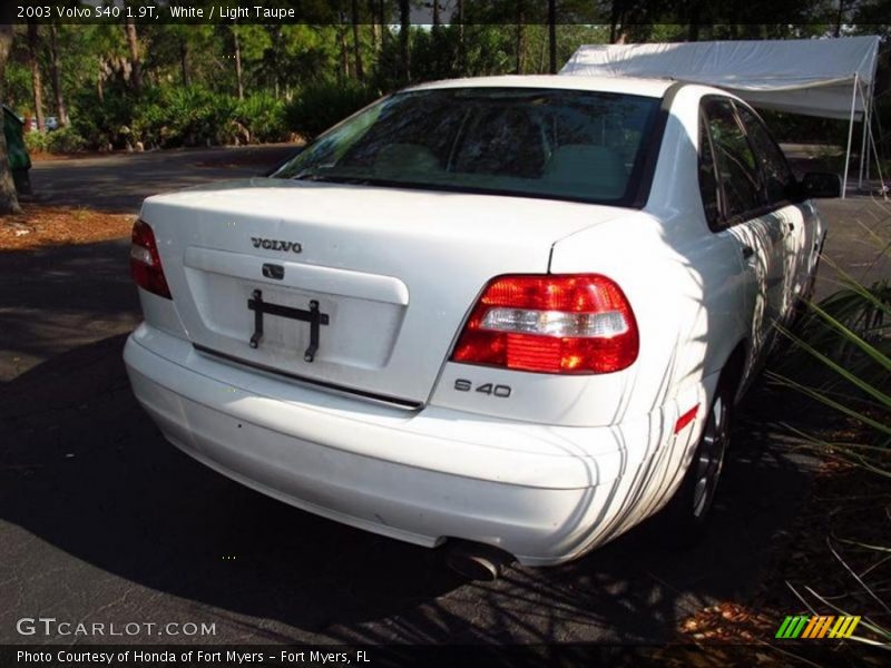 White / Light Taupe 2003 Volvo S40 1.9T