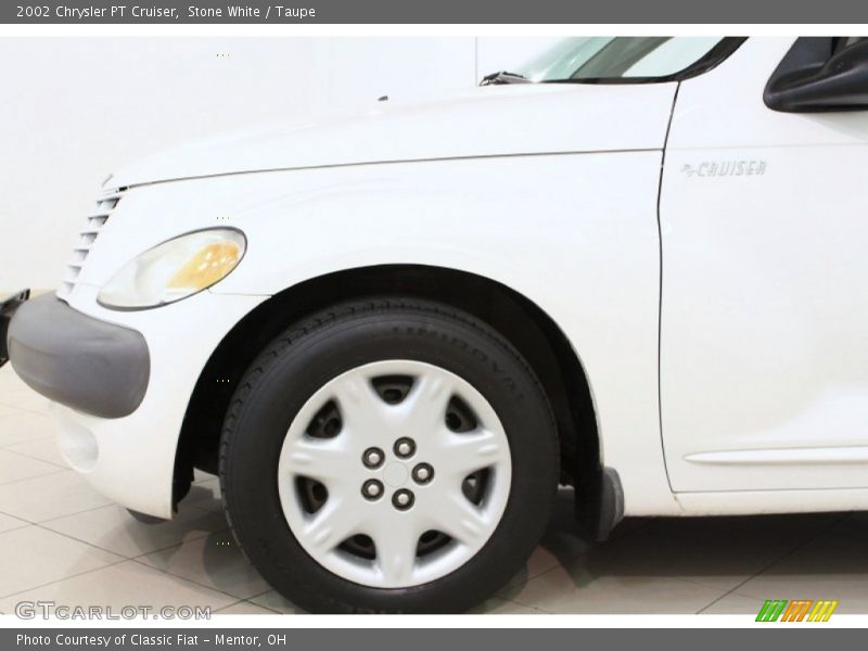 Stone White / Taupe 2002 Chrysler PT Cruiser