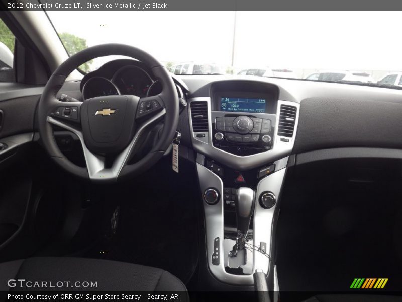 Silver Ice Metallic / Jet Black 2012 Chevrolet Cruze LT