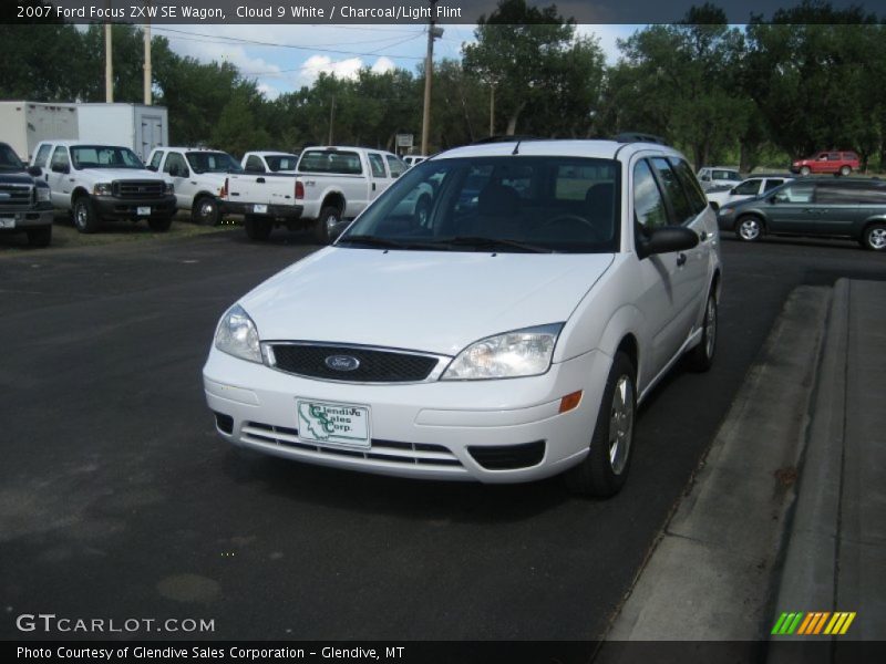 Cloud 9 White / Charcoal/Light Flint 2007 Ford Focus ZXW SE Wagon
