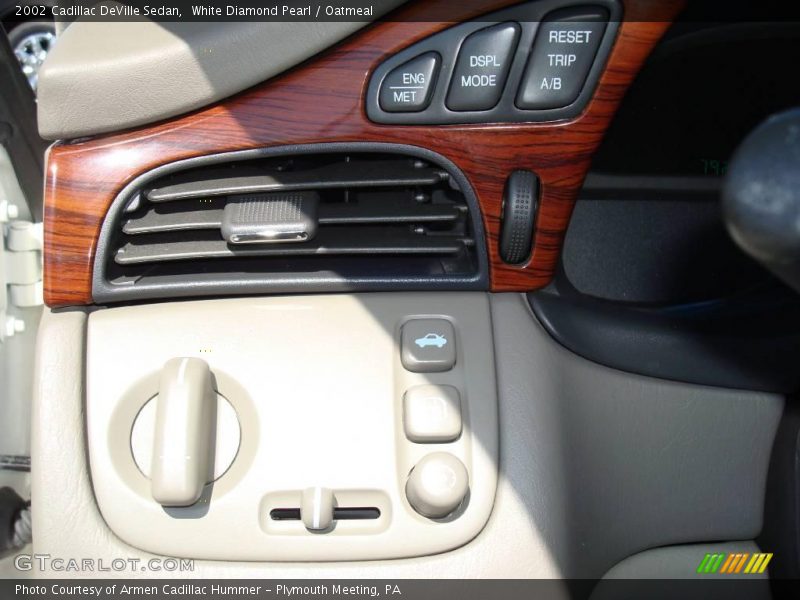 White Diamond Pearl / Oatmeal 2002 Cadillac DeVille Sedan