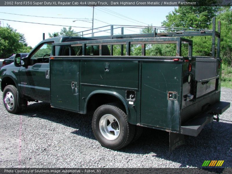 Dark Highland Green Metallic / Medium Parchment 2002 Ford F350 Super Duty XL Regular Cab 4x4 Utility Truck