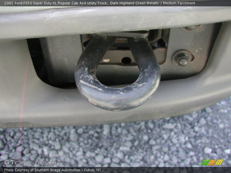 Dark Highland Green Metallic / Medium Parchment 2002 Ford F350 Super Duty XL Regular Cab 4x4 Utility Truck