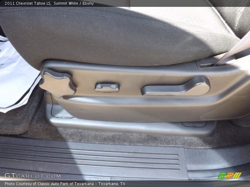 Summit White / Ebony 2011 Chevrolet Tahoe LS